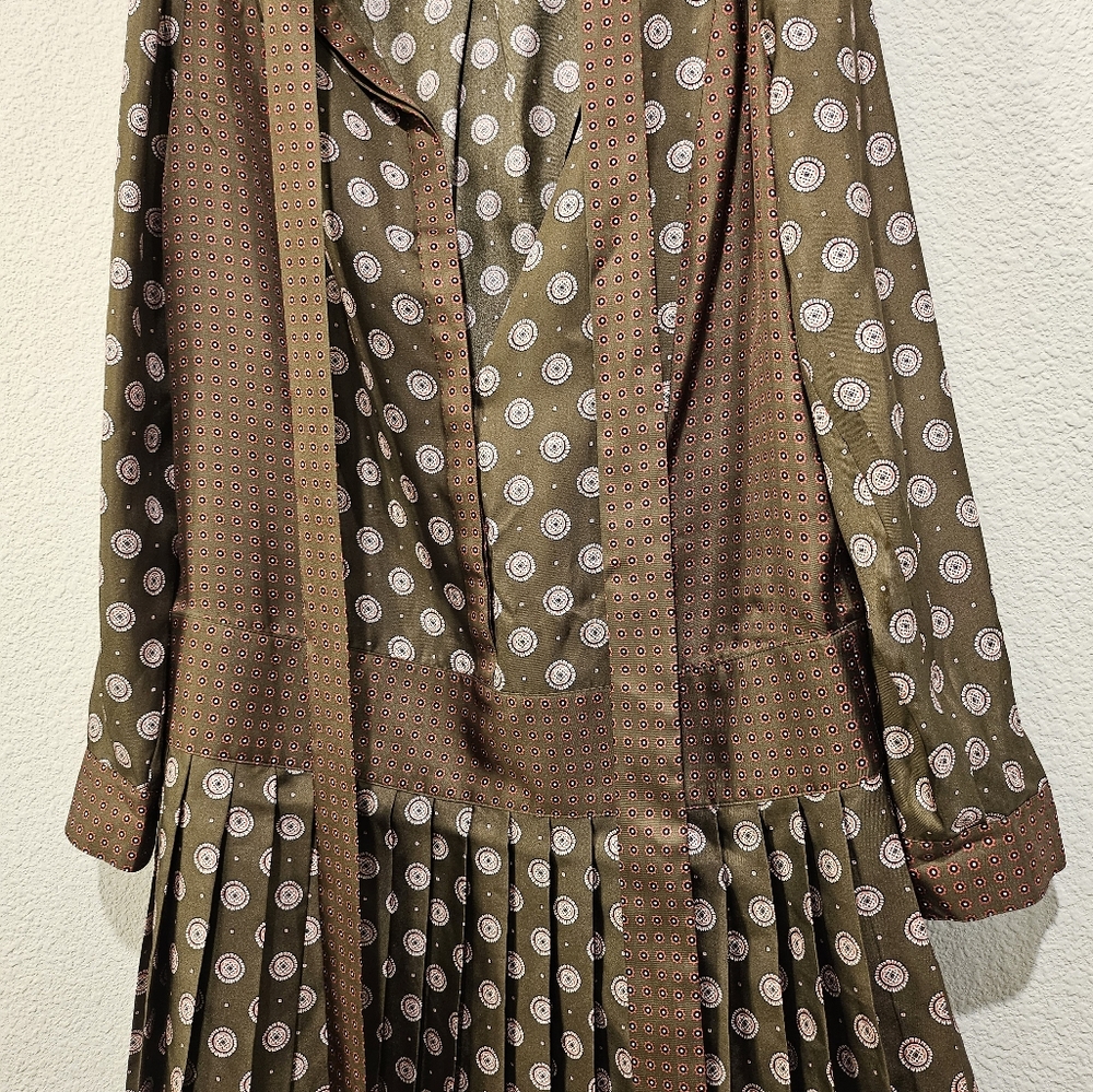 Elegant Olive Green Patterned Dress